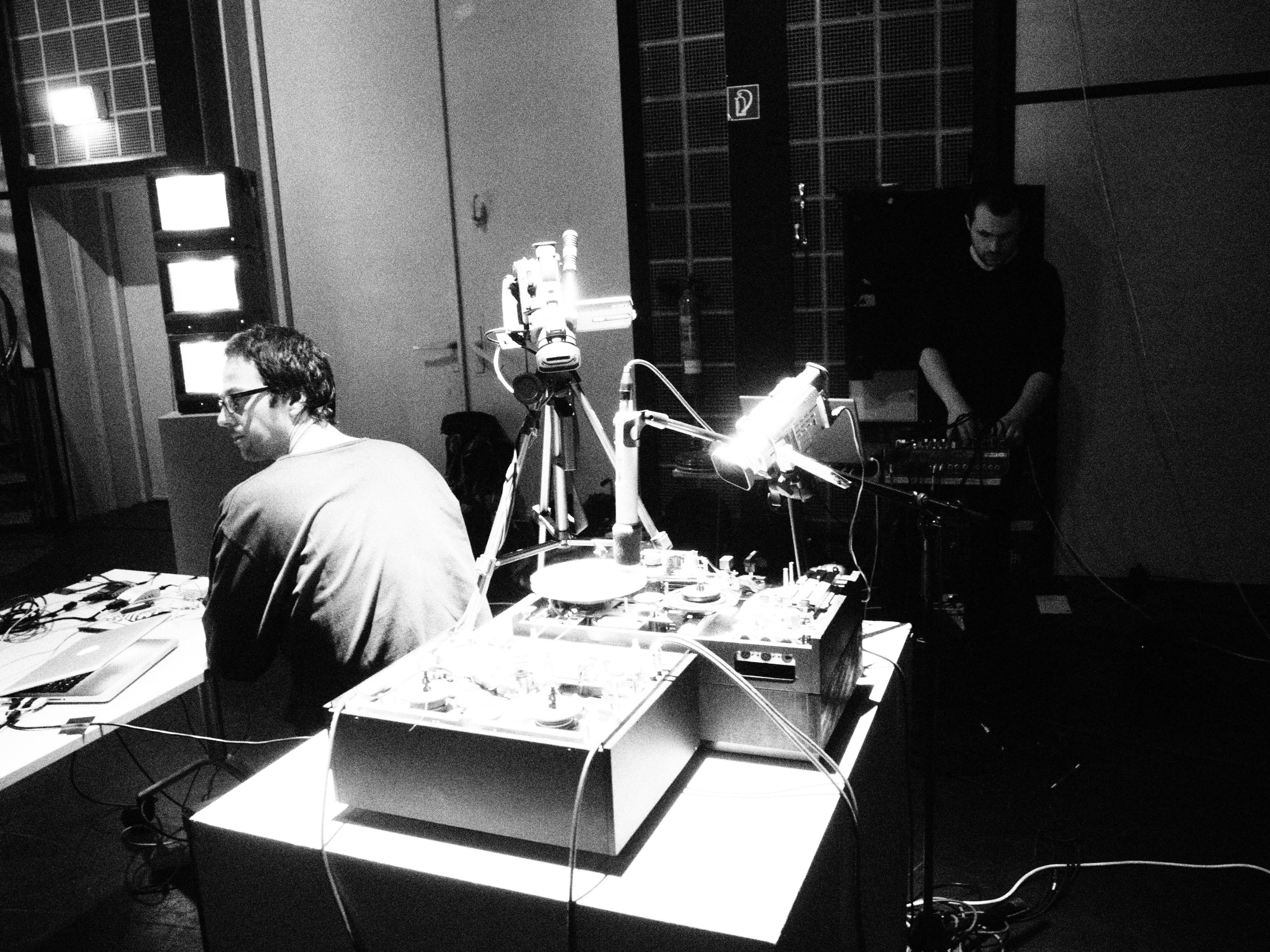 ELECTRONIC GATE COLOGNE - 2