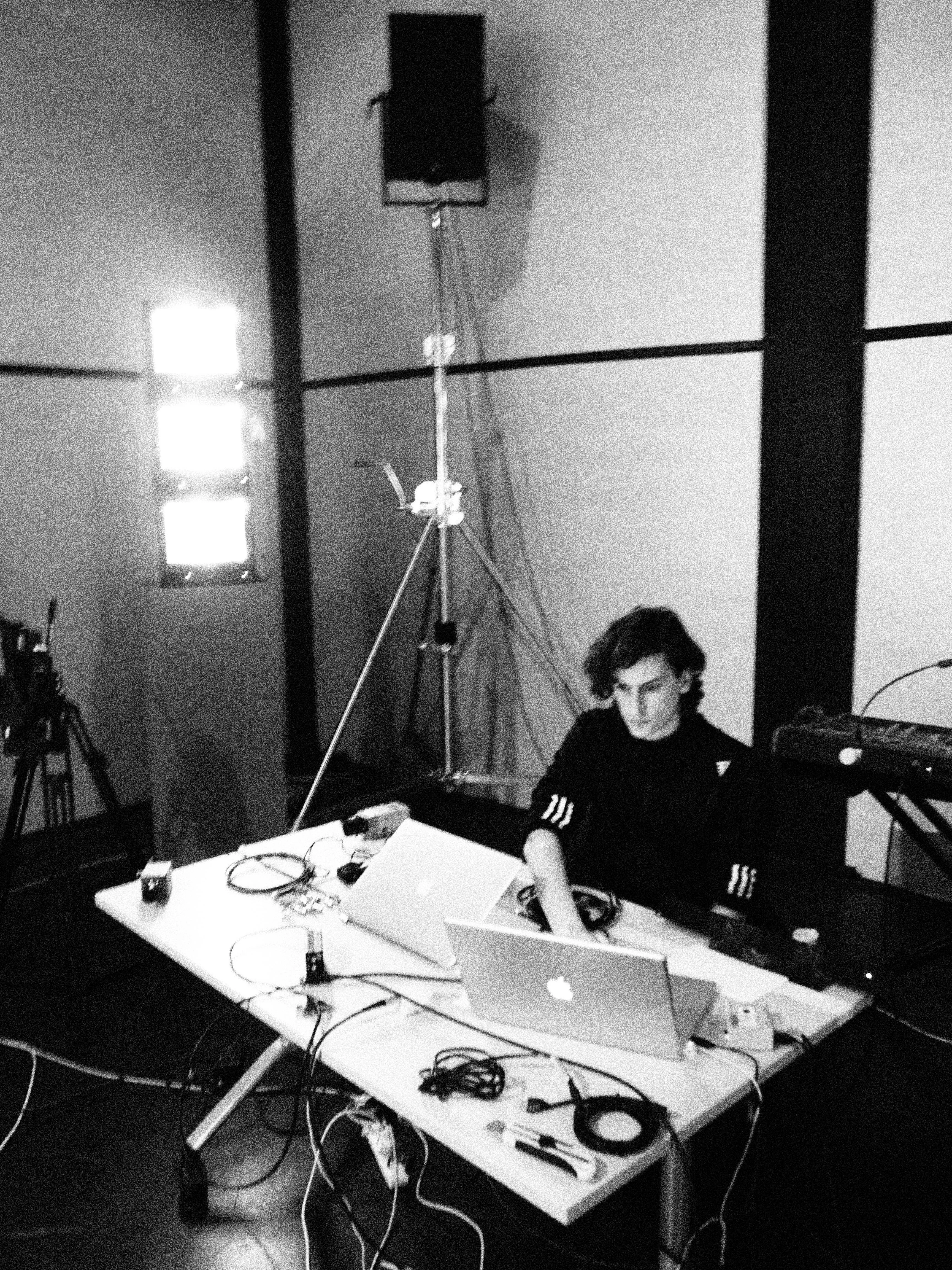 ELECTRONIC GATE COLOGNE - 3