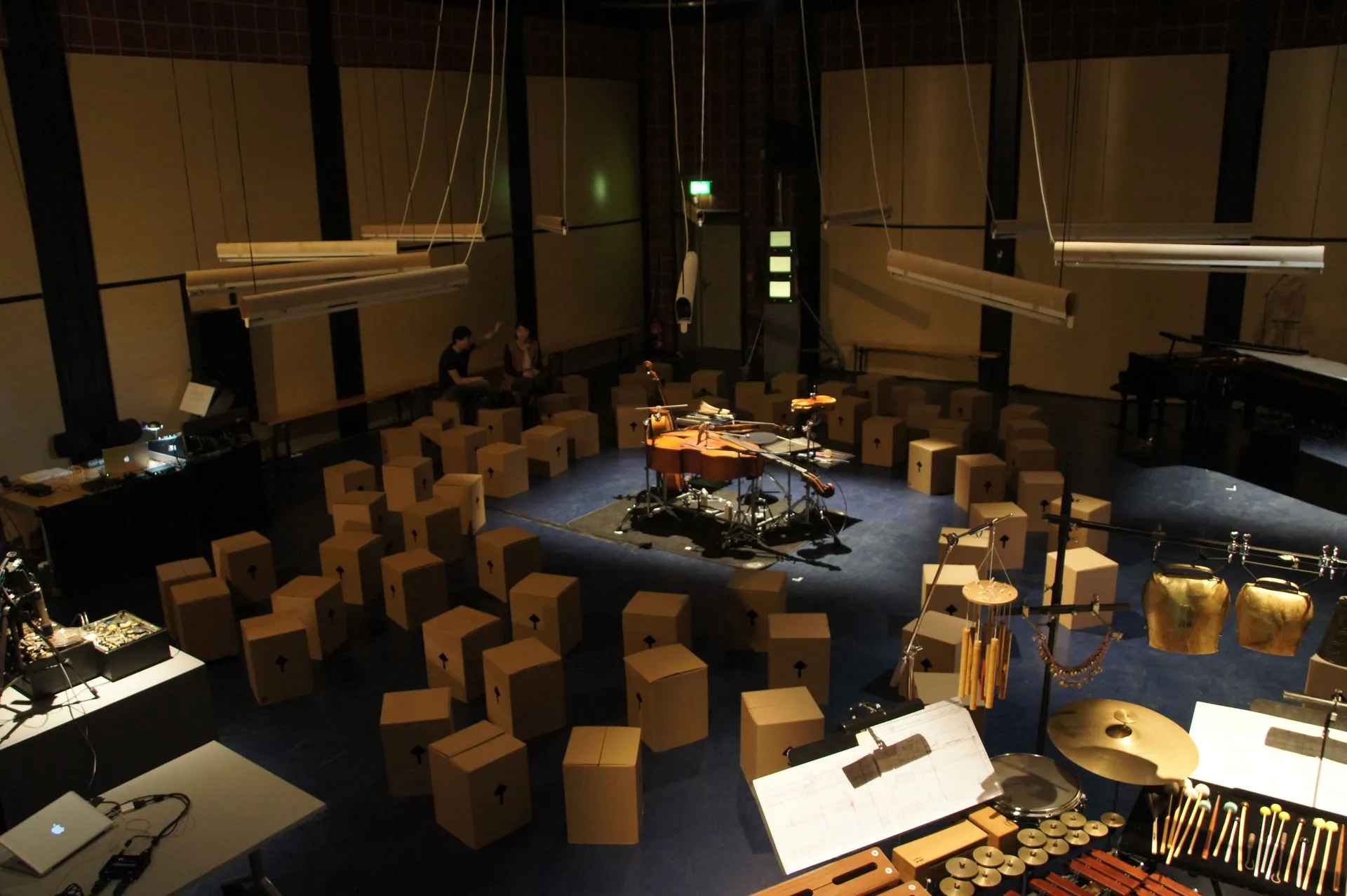 ELECTRONIC GATE COLOGNE — 10