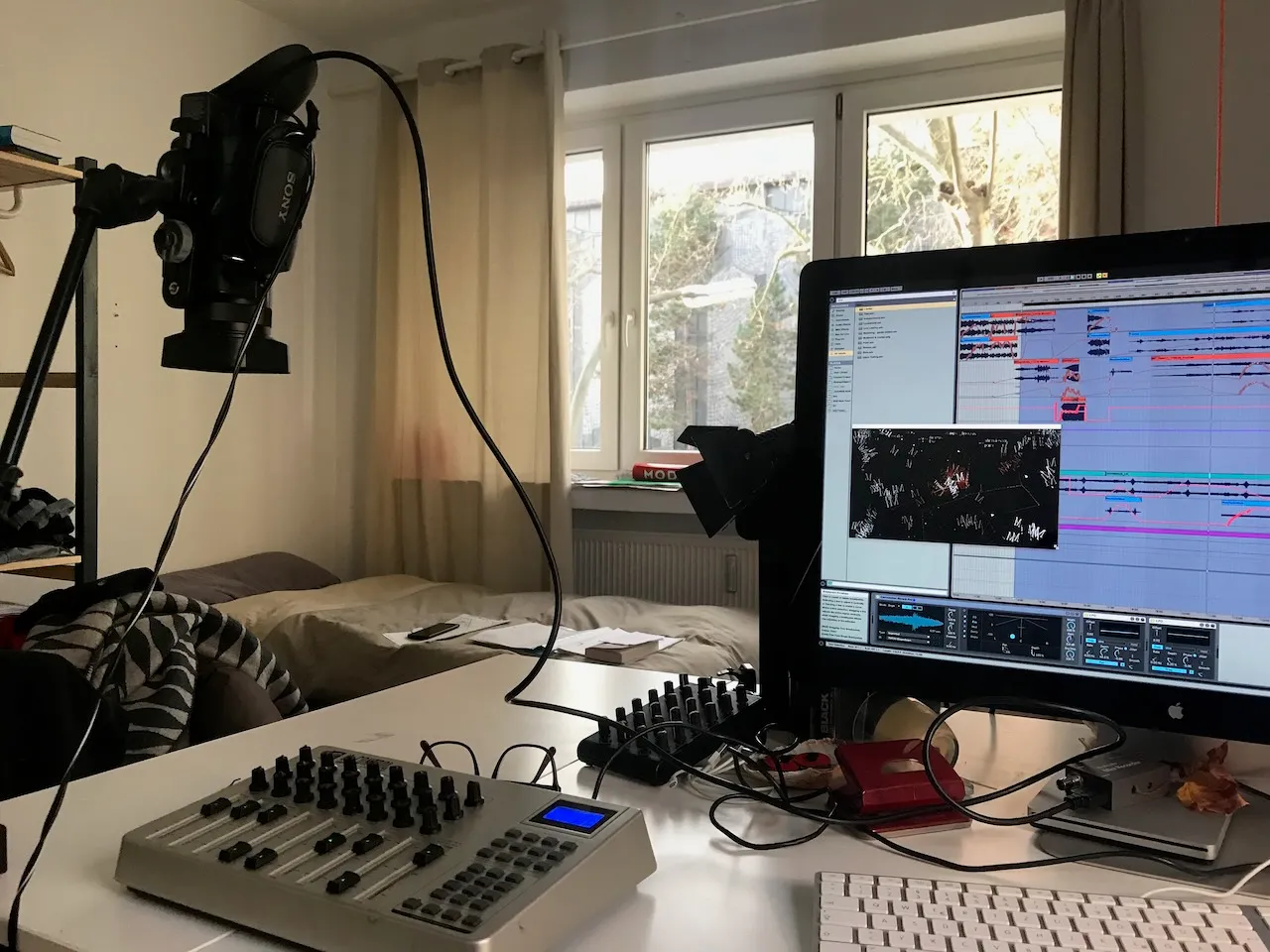 (T) Raum - Live improvisation - 5