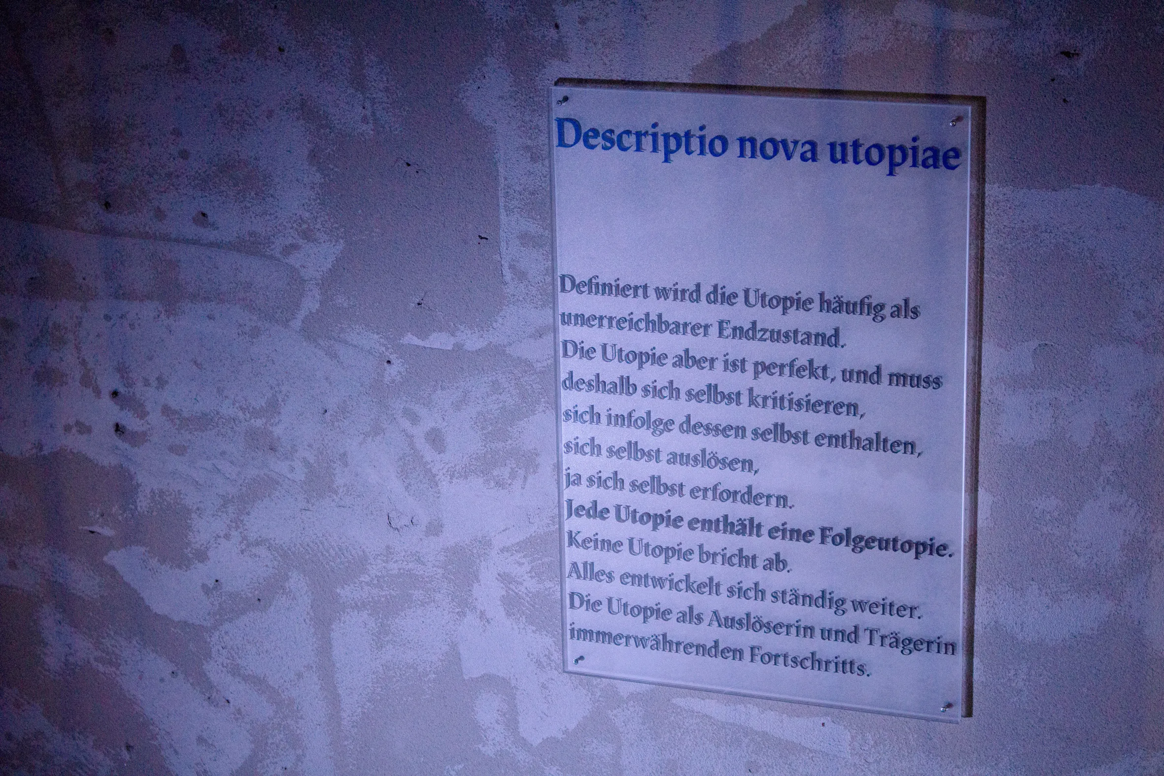 völlig Utopisch — 10