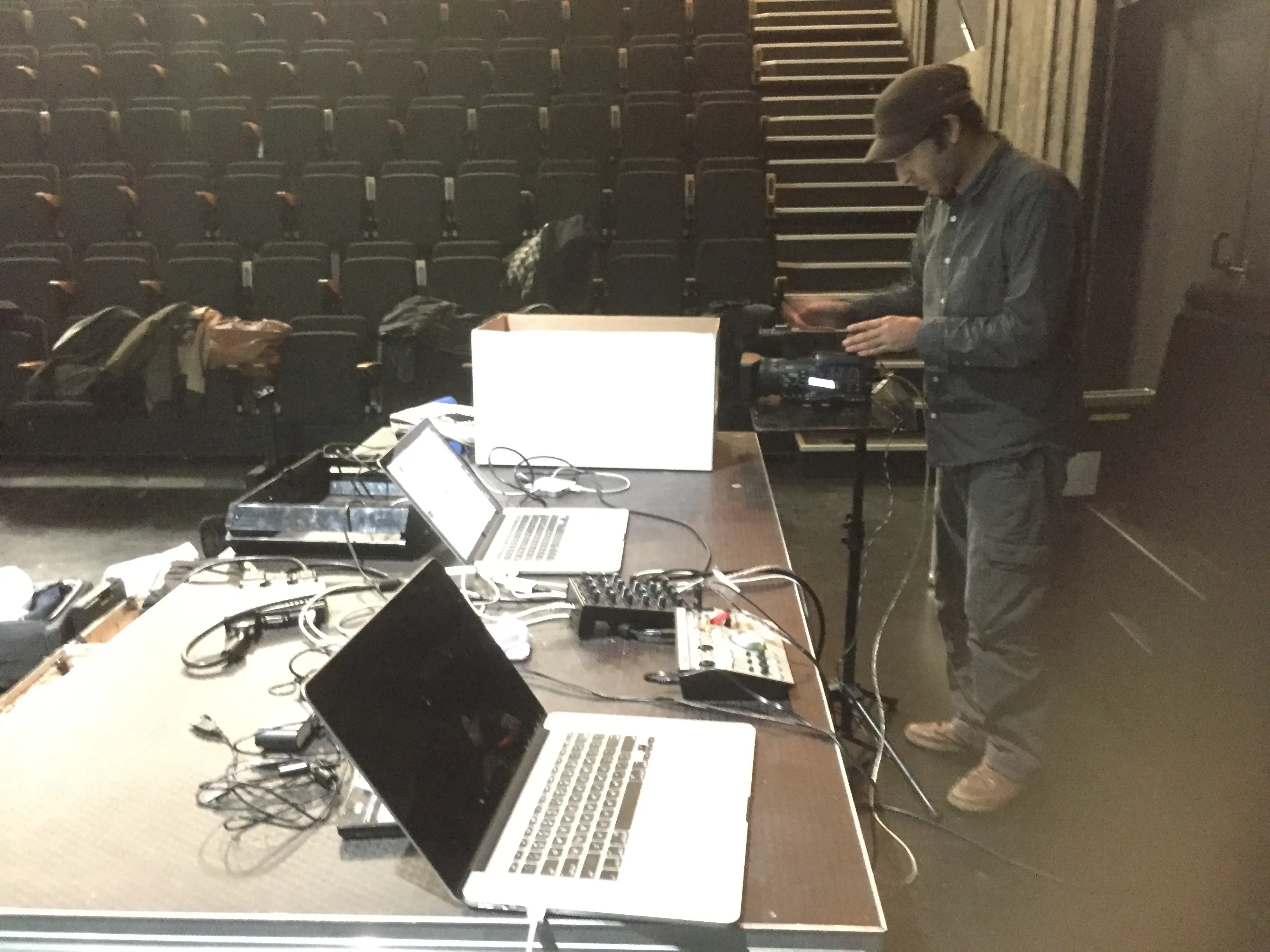 La Longue Durée — 8