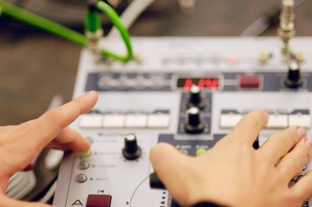 Realtime Research plays Dreamachines — 10