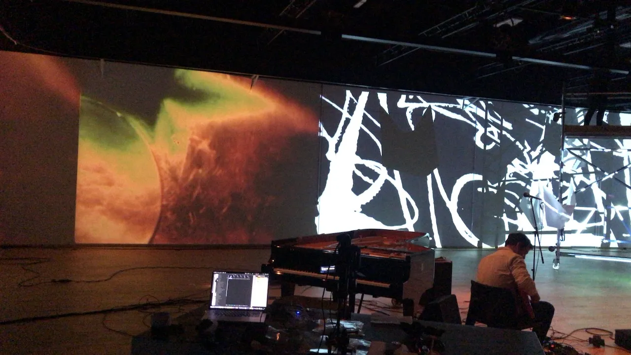 Honey Bunny - Hommage to Joseph Beuys — 12