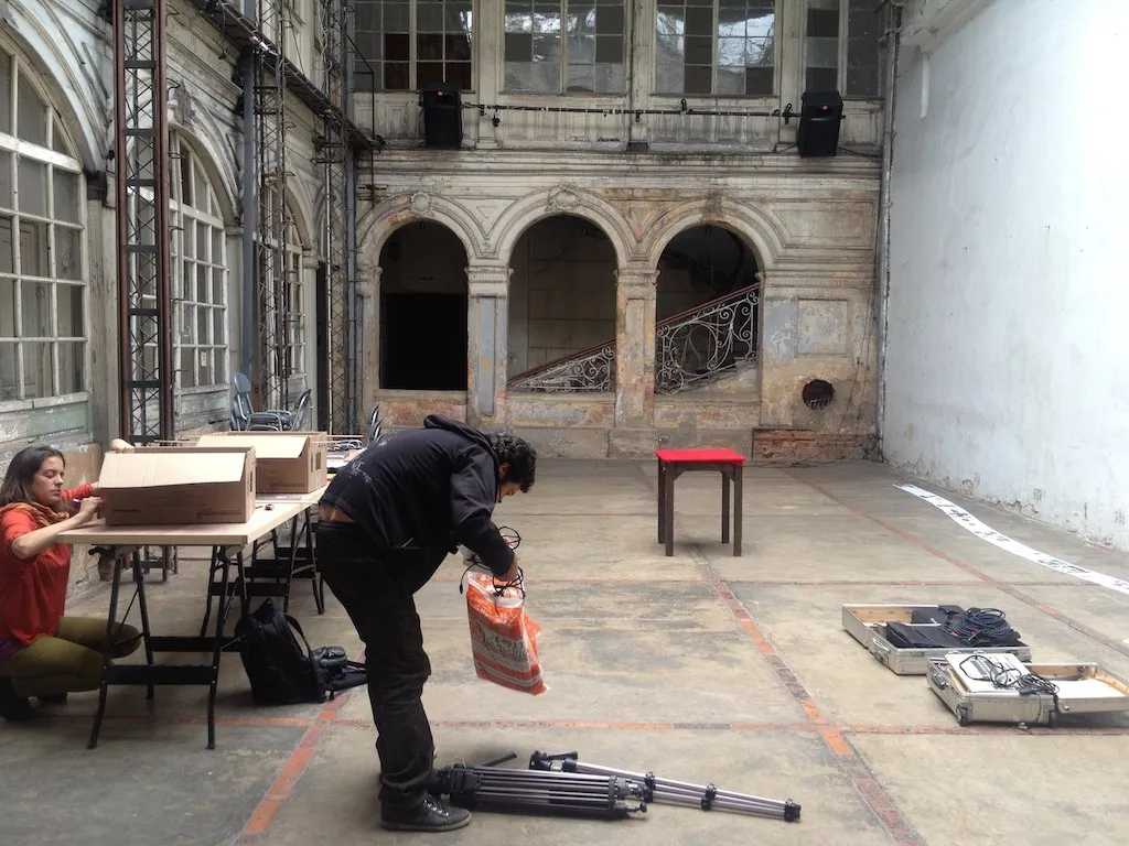 ocultar - disfrazar - disimular - 4