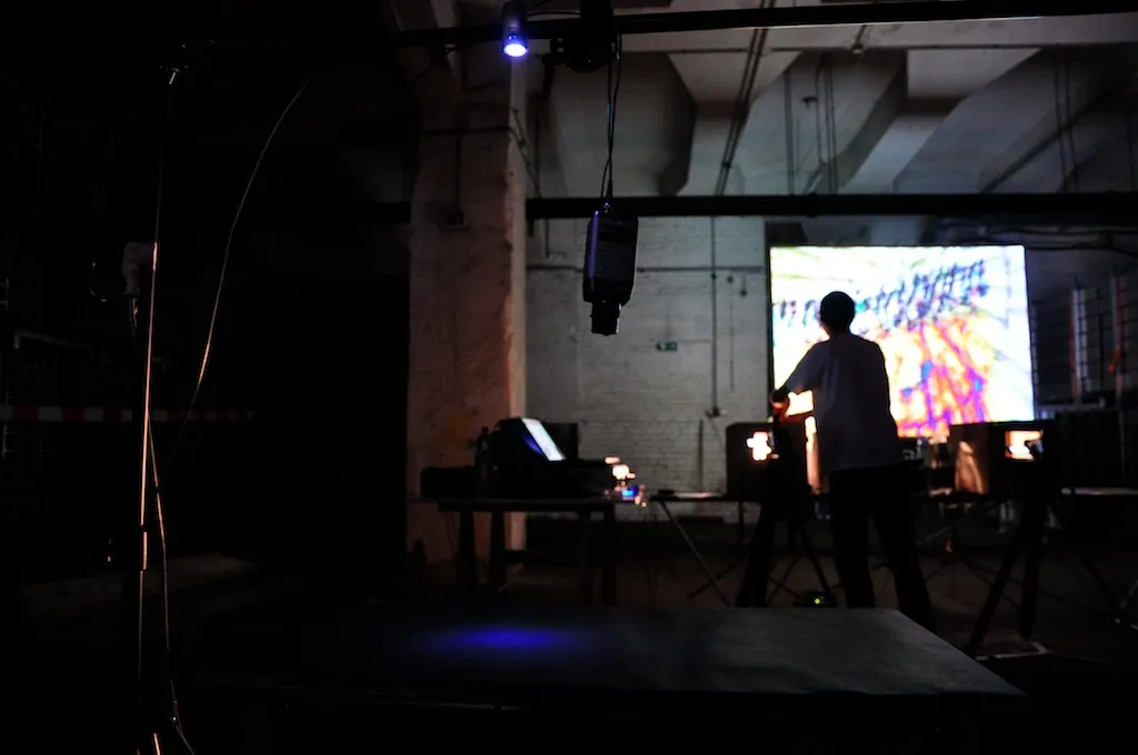 {ñ} an oracle-based composition for a(n) (empty) page - 5