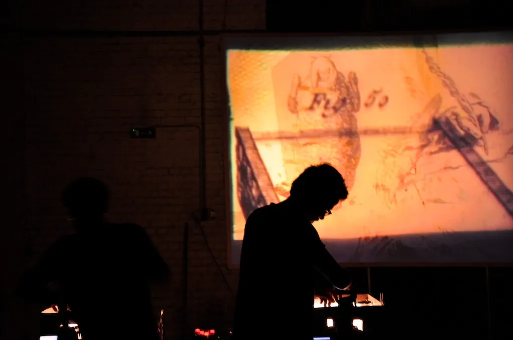 {ñ} an oracle-based composition for a(n) (empty) page — 8