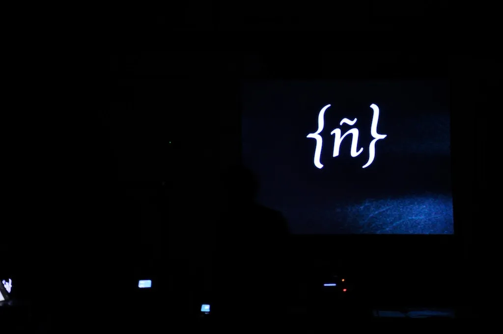 {ñ} an oracle-based composition for a(n) (empty) page — 11