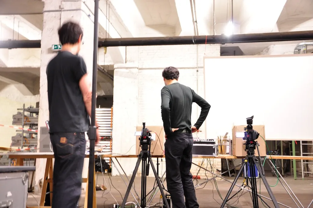 {ñ} an oracle-based composition for a(n) (empty) page — 13